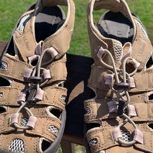 Hiking sandals